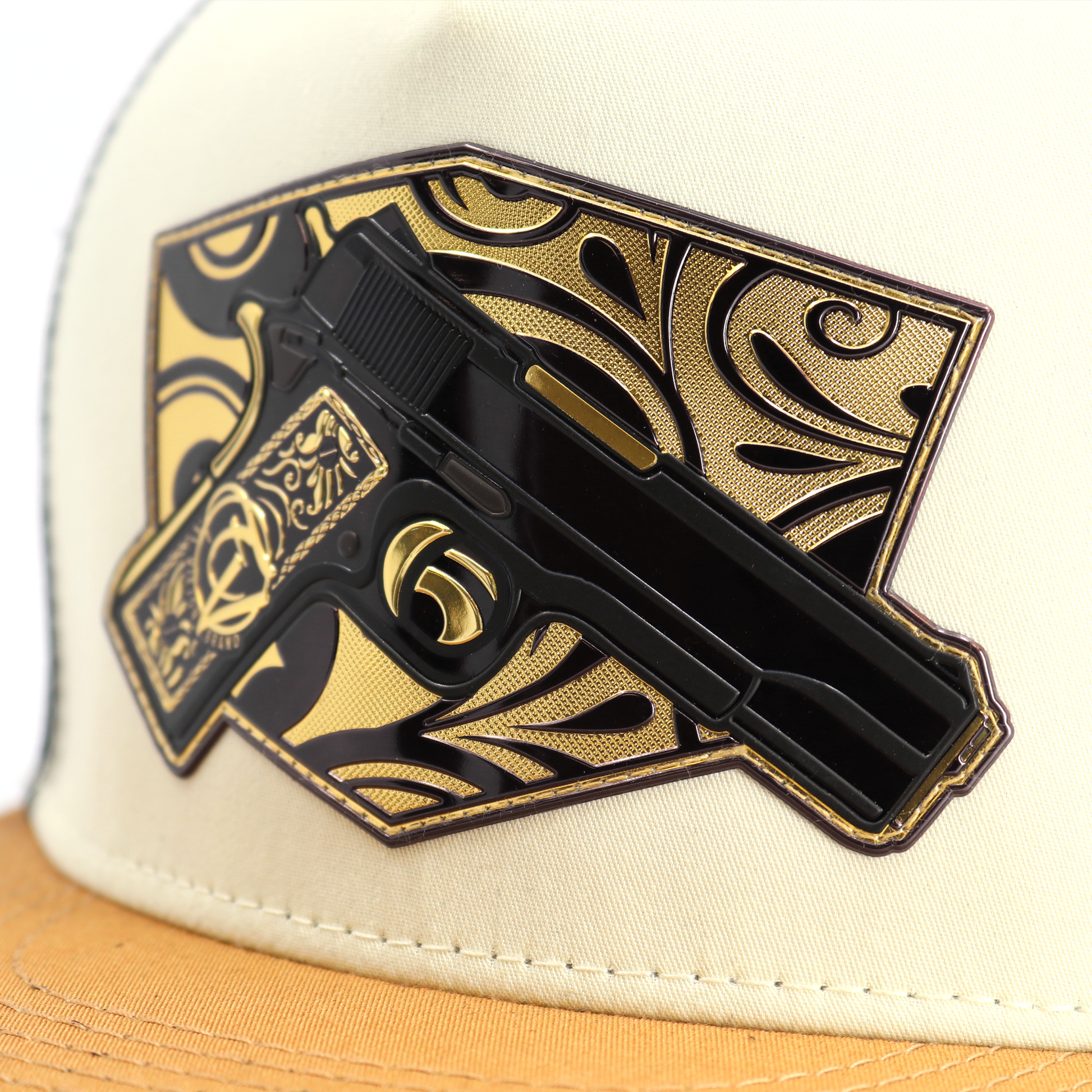Cachas De Oro Camel/Ivory/Black flat visor hat / gorra de visera plana
