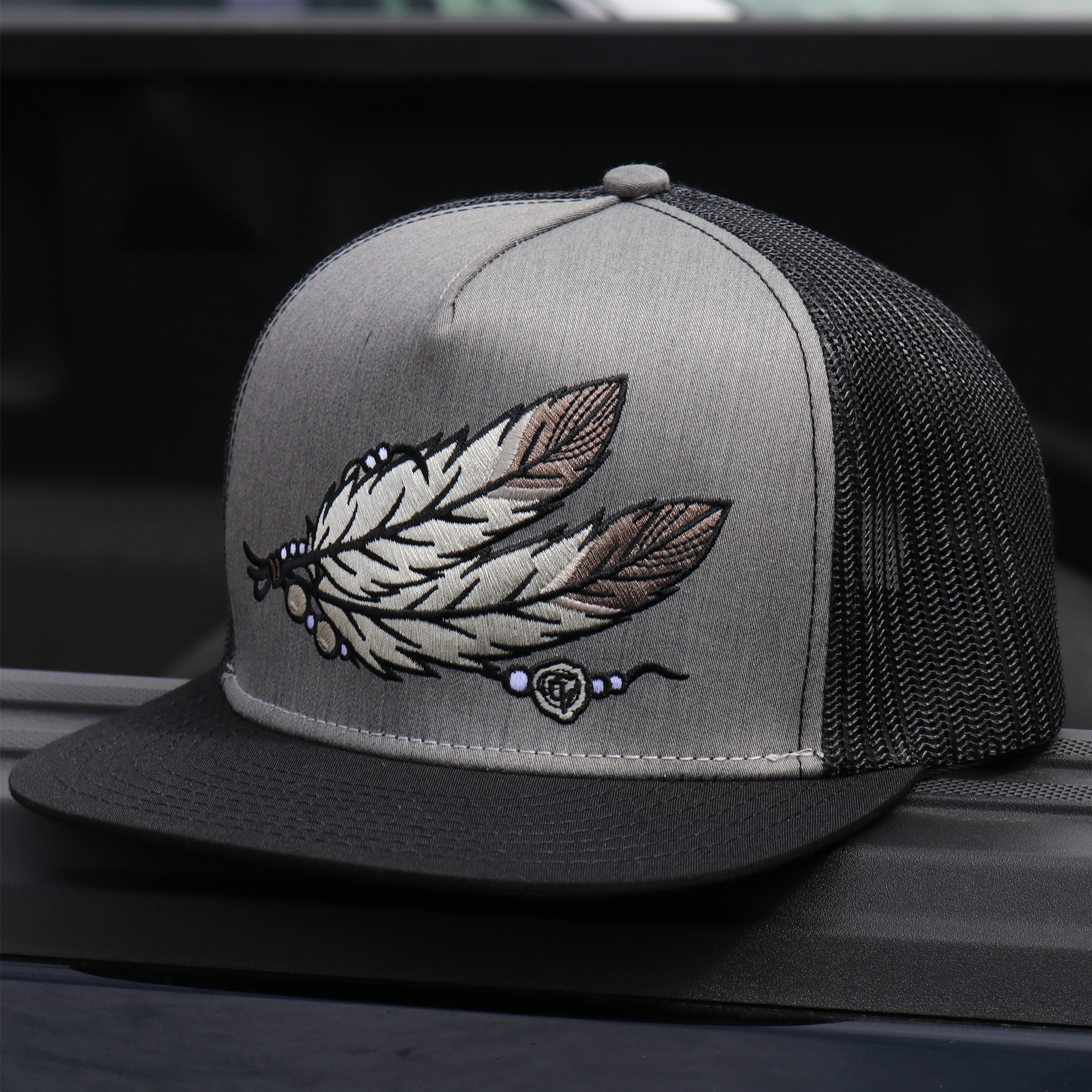 Dos Plumas Black/Heather/Black flat visor hat / gorra de visera plana