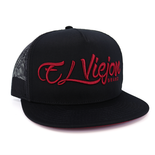 Gorranegra La Original El Viejon Brand con malla negra, visera plana y bordado rojo.