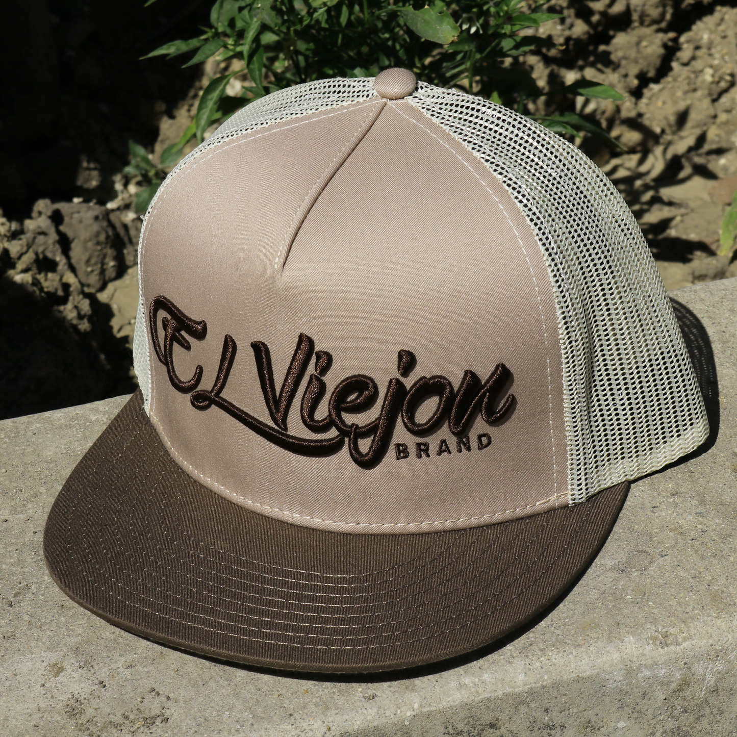 La Original Brown/Mocha flat visor hat with "El Viejon Brand" embroidery and tan mesh back.