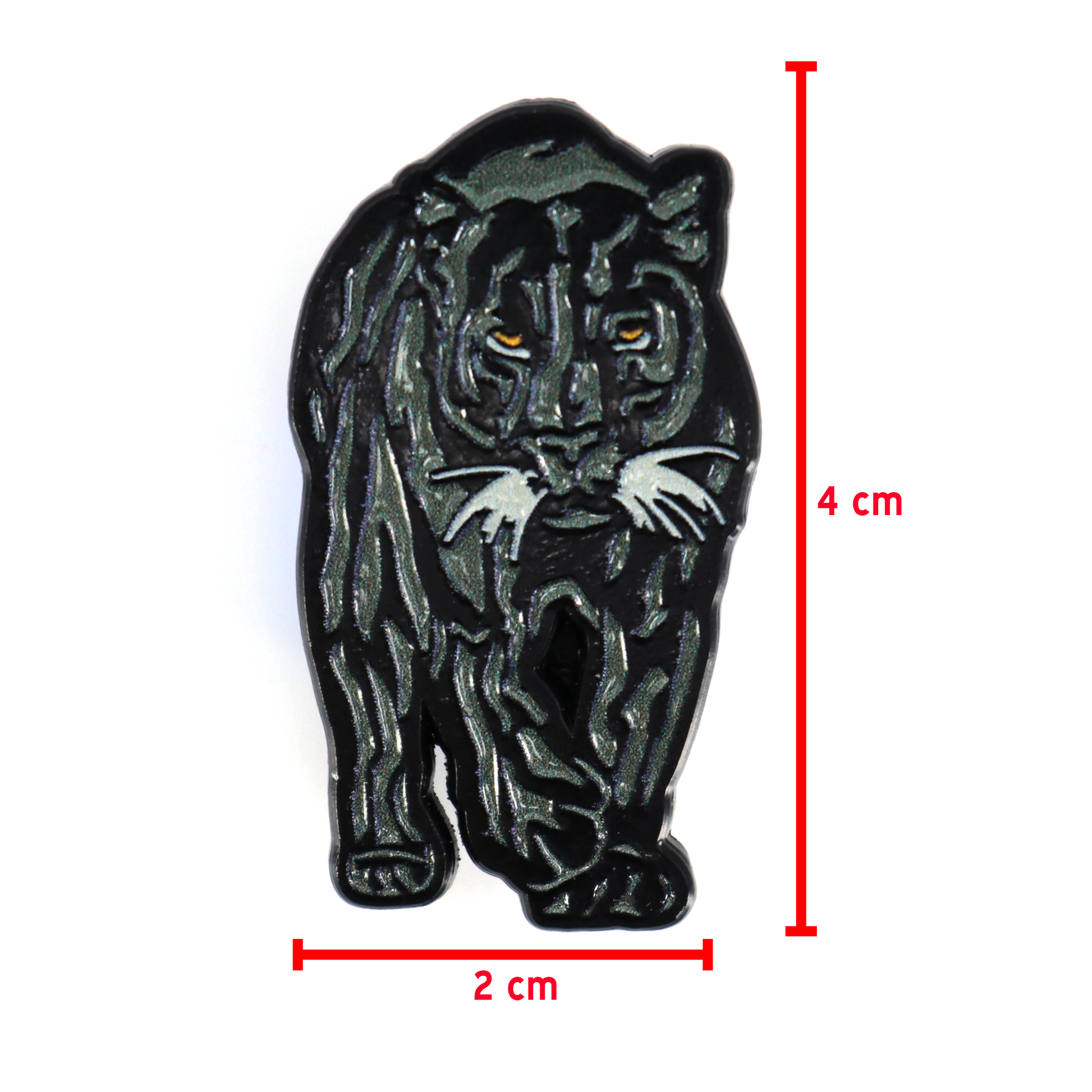 Black Panther Negra enamel pin, 4cm tall, 2cm wide, with yellow eyes and white whiskers.